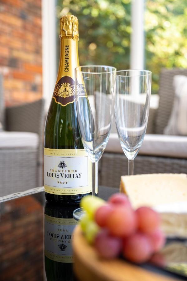 Mulberry House - Luxurious And Modern 4-Bed In Solihull Near Nec,Jlr, Airport, Resorts World, Hs2 Eksteriør billede